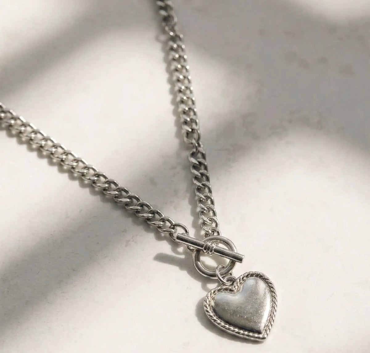 Forever Yours Silver Heart Necklace 🤍