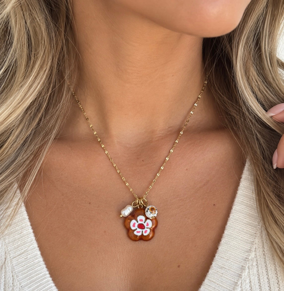 Vintage Bloom Charm Necklace 🌼
